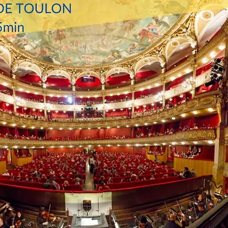 #3 Centre, Balcon, Lumineux, Stationnement Facile, Confort Toulon